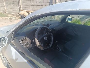 ключ гольф 4: Volkswagen Golf: 1998 г., 1.6 л, Механика, Бензин, Хэтчбэк — 6
