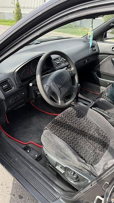 сидения хонда аккорд: Honda Accord: 1994 г., Седан — 6