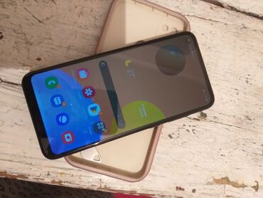 телефон флай fs459 nimbus 16: Samsung Galaxy A11, Колдонулган, 4 ГБ, түсү - Кара, 2 SIM