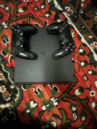 сони плейстейшен 4 слим: Игровая консоль Sony PlayStation 4 Slim с двумя беспроводными