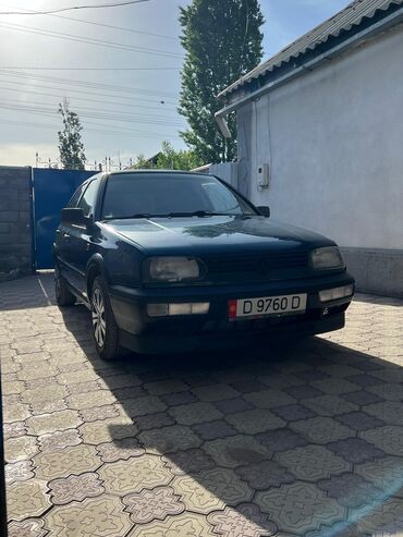 Volkswagen: Volkswagen Golf: 1993 г., 1.8 л, Механика, Бензин, Хэтчбэк