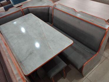 Шкафы: Комплект стол и стулья Новый