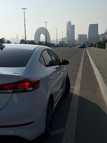 daewoo nexia 2008: Hyundai Elantra: 2 l | 2017 il Sedan — 5