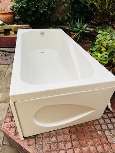 ванна 160х70: Az istifadə olunmus Akril vanna – eni -85 sm Uzunlugu-184 sm Qiymət-45