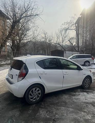 corolla 2016: Toyota Aqua: 2016 г., 1.5 л, Автомат, Гибрид, Хэтчбэк — 7