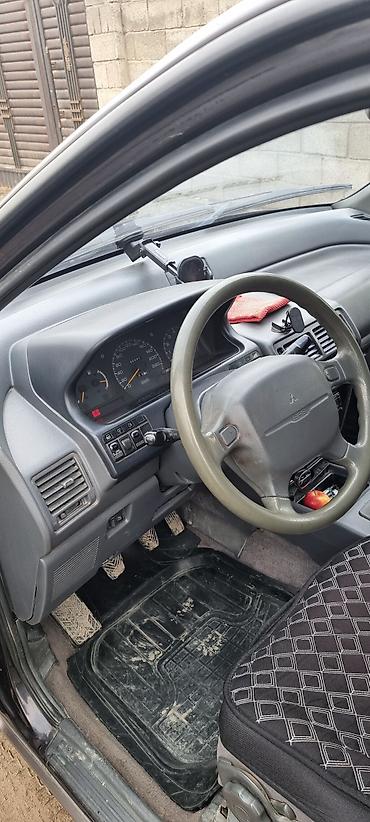 Mitsubishi: Mitsubishi Space Wagon: 1994 г., 2.2 л, Механика, Бензин, Универсал — 6