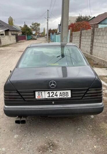 мерседес 190: Mercedes-Benz 190: 1992 г., 3 л, Автомат, Бензин, Купе