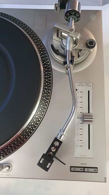 Другая аудиотехника: Продаю проигрыватель виниловых дисков (пластинок). Оригинал. Отличное — 2