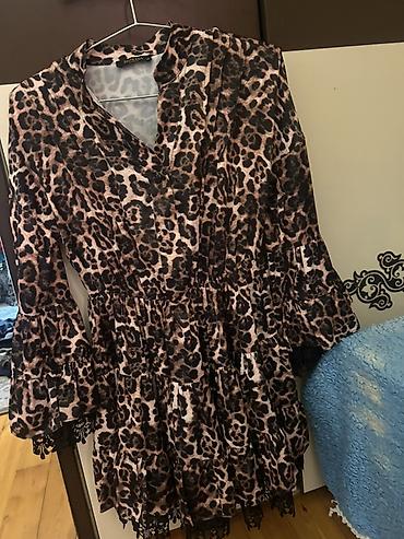 qadin donlari sekilleri: Leopar naxışlı qadın paltarı - Brend: Shein - Model: V-yaxa, qolları — 1