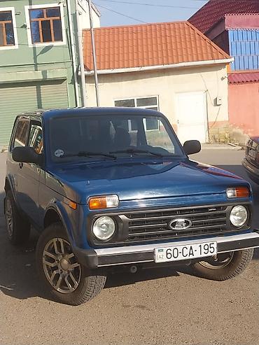 masın satısı: VAZ (LADA) 4x4 Niva: 1.7 l | 2015 il 11000 km Ofrouder/SUV — 2