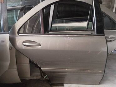 задний бампер ешка: Дверь Mercedes-Benz S-CLASS W220 3 2005 задн. прав. (б/у)