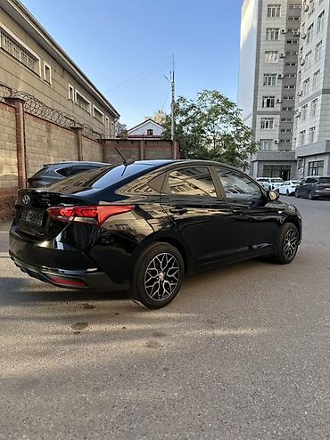 чери: Hyundai Solaris: 2020 г., 1.4 л, Автомат, Бензин, Седан — 5