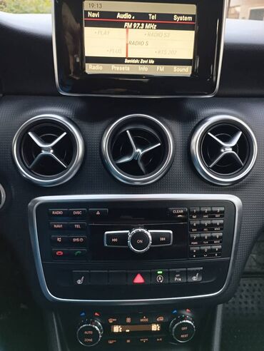 Mercedes-Benz: Mercedes-Benz A 180: 1.4 l | 2014 г. Hečbek — 21