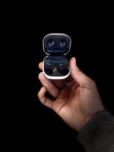 samsung s21 ultira: Беспроводные наушники-вкладыши Samsung Galaxy Buds (серия Buds, кейс с — 1