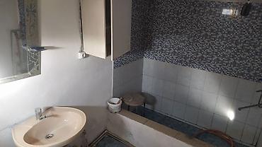 Продажа коттеджей и домов: Продаю дом Расположен в центральном районе Рядом школы 14-15 дет сад — 14