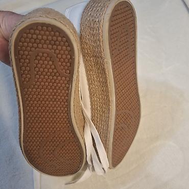 zara haljina s: Beli ženski platneni patike/espadrile DeeZee - Brend/model: DeeZee — 9