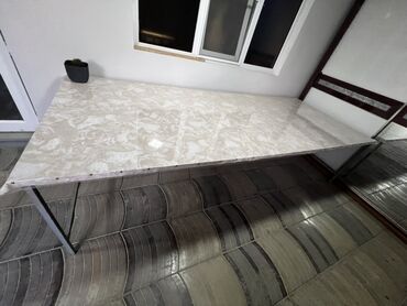 Taburetlər: Qonaq masası, Açılmayan, Mərmər, Dördbucaq masa
