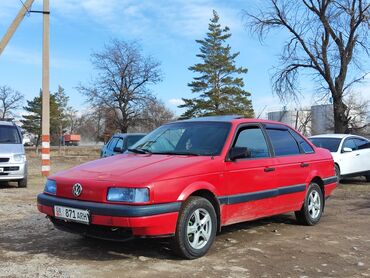 Volkswagen: Volkswagen Passat: 1989 г., 1.8 л, Механика, Бензин, Седан