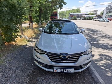 Renault: Renault : 2018 г., 2 л, Вариатор, Газ, Седан