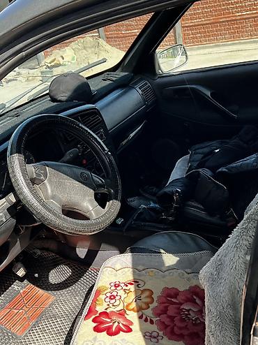 Volkswagen Passat: 1994 г., 1.8 л, Механика, Бензин, Универсал at lalafo.kg — 7 Volkswagen Passat: 1994 г., 1.8 л, Механика, Бензин, Универсал — 7