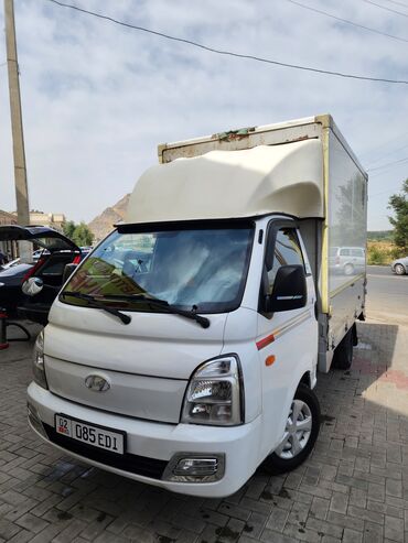 автобус купить: Жеңил жүк ташуучу унаа, Hyundai, Стандарт