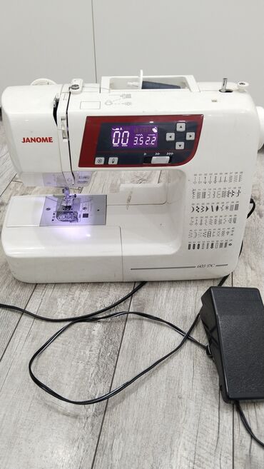 сенсерная плитка: Компьютеризированная Швейная машина Janome модели 603DC, разработанная