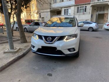 nissan note: Nissan X-Trail: 2.5 l | 2014 il Ofrouder/SUV