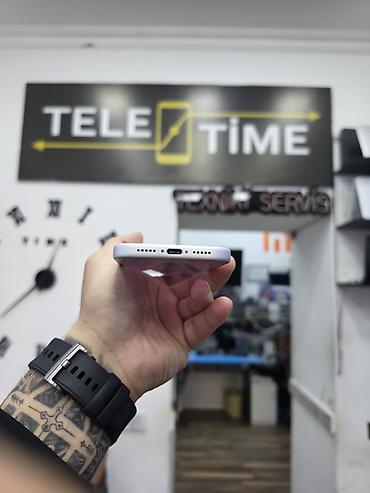 telefon nomresi: IPhone 17 Pro, 256 GB, Ağ, Zəmanət, Simsiz şarj, Face ID — 4