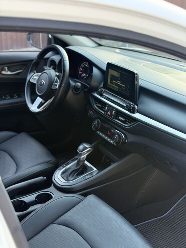 Kia: Kia K3: 2019 г., 1.6 л, Вариатор, Бензин, Седан at lalafo.kg — 18 Kia: Kia K3: 2019 г., 1.6 л, Вариатор, Бензин, Седан — 18