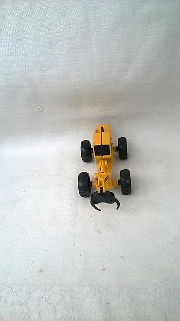 bmw e36 igracka: Majorette zglobni šumski traktor-John Deere 648E Turbo skider — 2