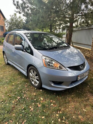 Honda: Honda Fit: 2010 г., 1.5 л, Автомат, Бензин, Хэтчбэк