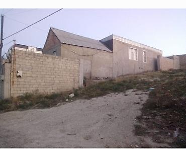Həyət evləri və villaların satışı: Satilir heyet evi,manalit evdir,144 kv,ev 3 sot torpaqda tikilib, hem — 7