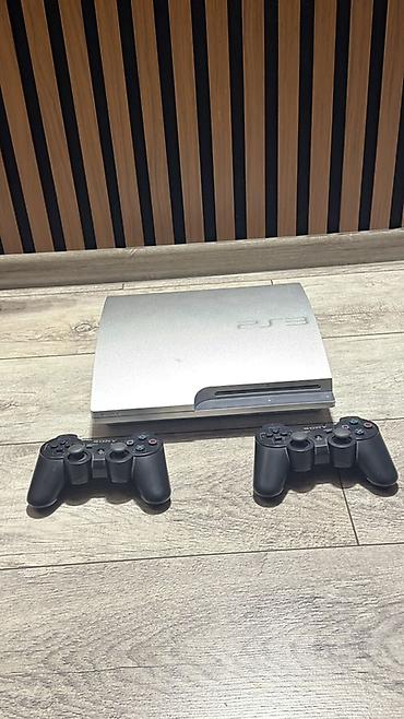 PS3 (Sony PlayStation 3): Sony PlayStation 3 Slim (gümüş rəng) - Model: PS3 Slim - Rəng — 1