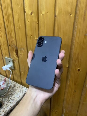 iphone se3: IPhone 11, 64 GB, Qara, Face ID