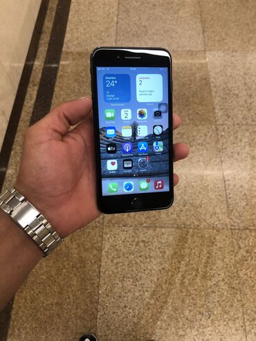 s6 edge plus qiymeti: IPhone 7 Plus, 128 GB, Jet Black