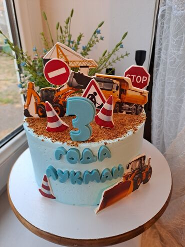 Кондитерские изделия, сладости: Торт, тортик, торты. Любой сложности, большой выбор начинок. на той — 5