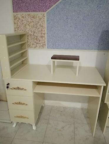 tek stolar: Dördbucaq masa, Siyirməli, Polkalı, Sadə laminat, Rusiya, Kredit yoxdur — 4