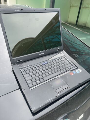 fujitsu laptop computers: HDD diski yoxdur qalan her sheyi ishlek vezyetdedir cizig eziy yoxdur
