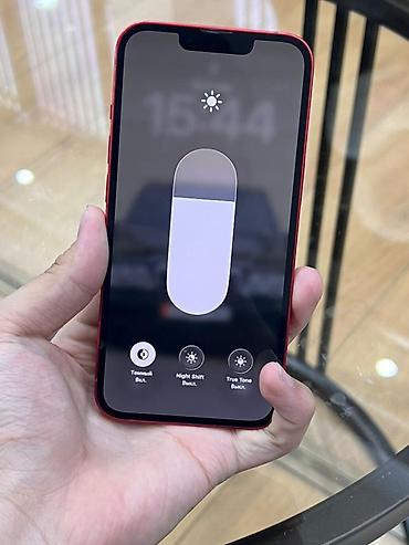 Apple iPhone: IPhone 13, Красный — 4