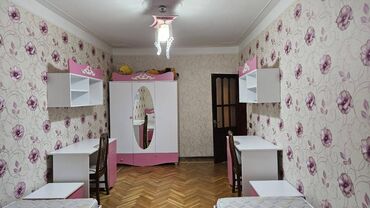 Uzunmüddətli kirayə mənzillər: Neftçilər metrosu yaxınlığında,229 nömrəli məktəbin yanında,5 — 5