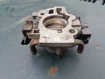 Auto delovi: Klapna gasa Lada 21214 Niva 1.7i. Polovno, ocuvano. Skinuto sa — 12