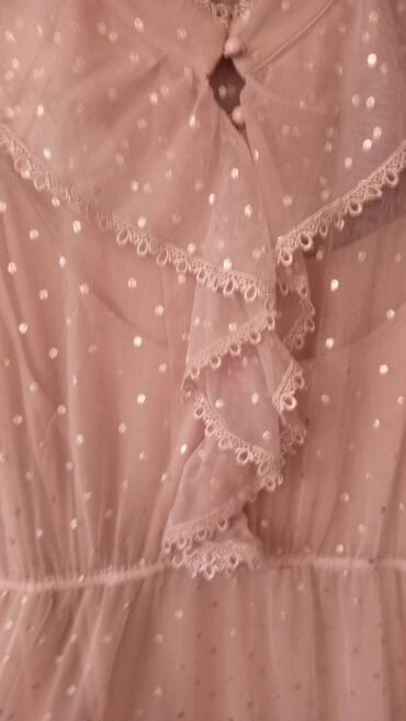 Ziyafət donları: Zərif şifondan hazırlanmış uzun don - Rəng: açıq pudra/şampan tonunda — 4