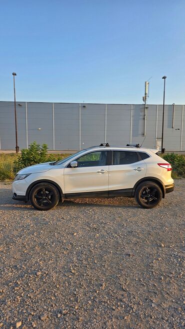 Nissan: Nissan Qashqai: 1.6 l | 2014 г. SUV/4x4 — 11