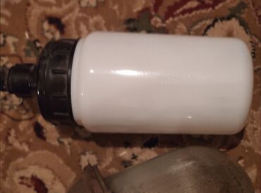 Otaq qapıları: Divan iki kreslo 100 manat vanna 40 manat Aspirator 70 manat — 12