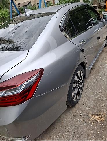285 60 20: Honda Accord: 2017 г., 2 л, Автомат, Гибрид, Седан — 9