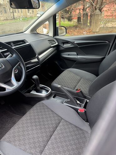 Honda: Honda Fit (Jazz) – şəhər üçün ideal, qənaətcil hetçbek. Texniki və — 14