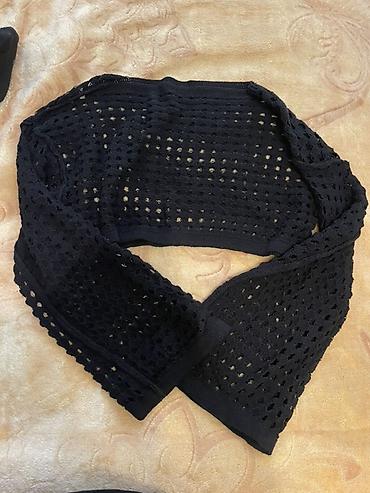 Dəstlər, kostyumlar: Qadın geyim dəsti - Qara rəngli, kvadrat dekolteli qolsuz top: Ön — 14