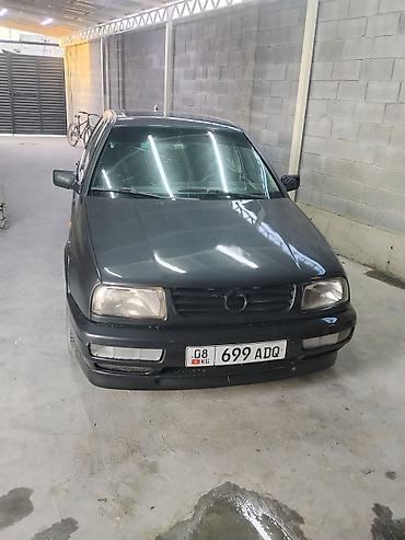 transporter multivan: Volkswagen Vento: 1992 г., 1.8 л, Механика, Седан — 8