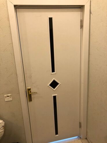 дверные замки в баку: İşlənmiş Otaq qapısı Plintus ilə, Zəmanətsiz, Ünvandan götürmə