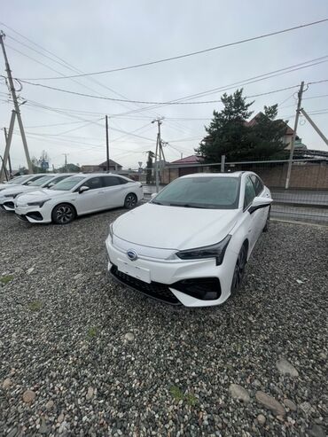 авто с дальнейшим выкупом бишкек: GAC Trumpchi (седан, белый цвет) - Современный дизайн: агрессивная